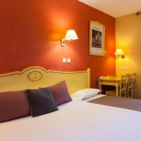 Logis Hotel & Restaurant L'Etape Bouc Bel Air - Gardanne Bagian luar foto
