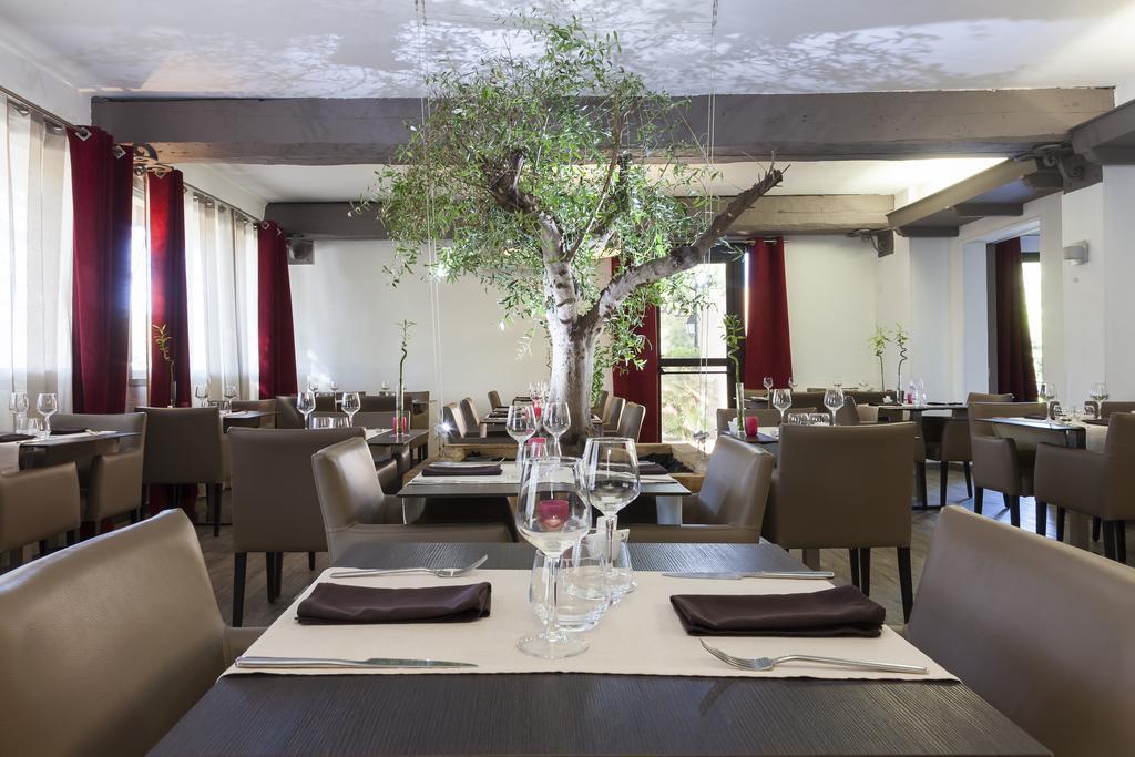 Logis Hotel & Restaurant L'Etape Bouc Bel Air - Gardanne Bagian luar foto