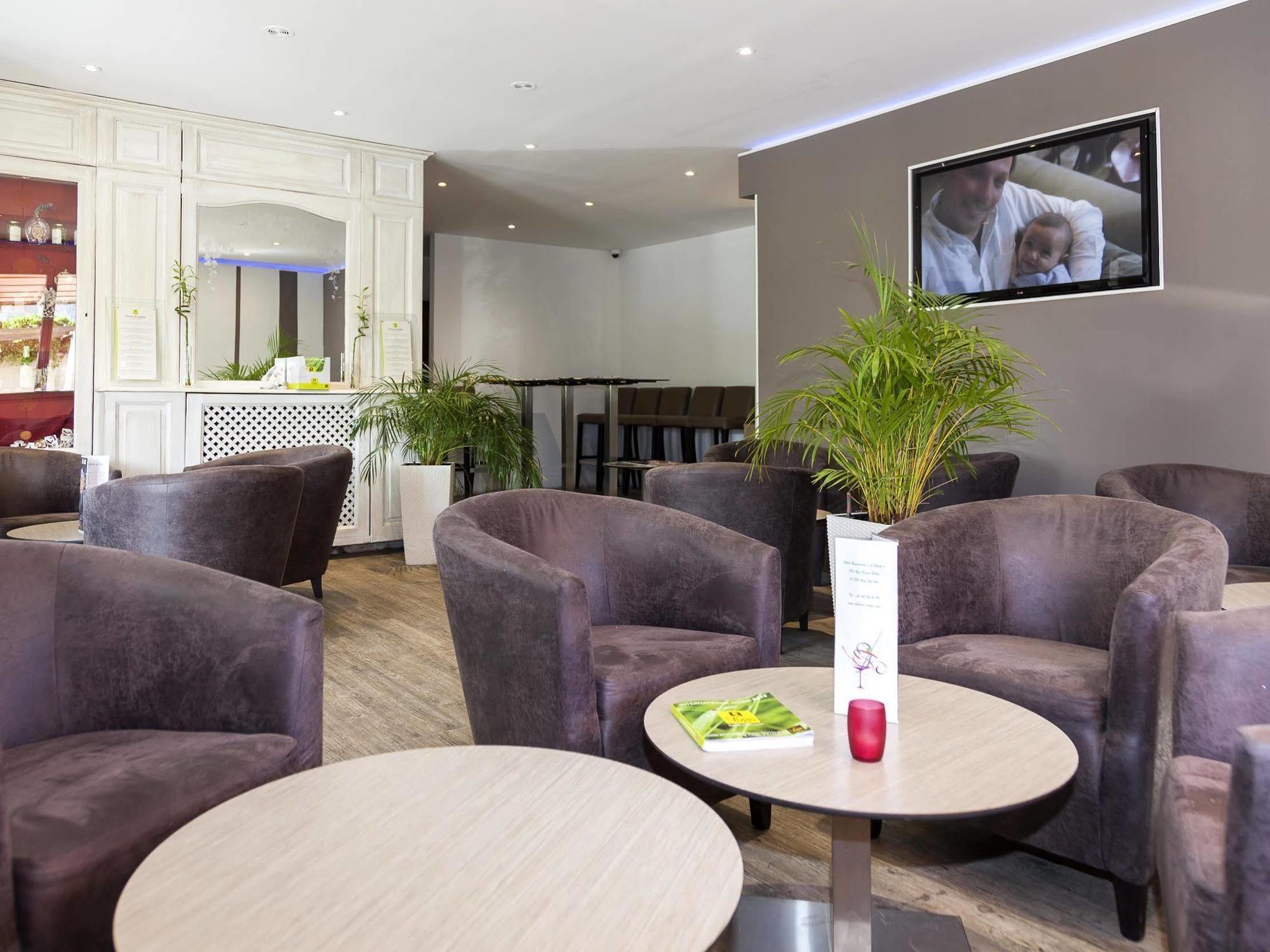Logis Hotel & Restaurant L'Etape Bouc Bel Air - Gardanne Bagian luar foto